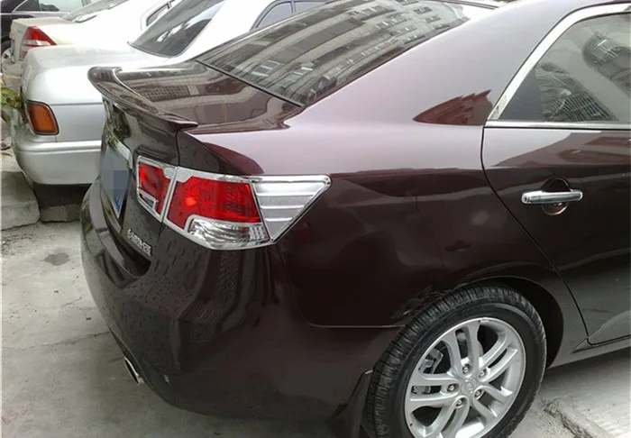 Спойлер заднего крыла для Kia Forte 2010/11/12/13/15/2016 из АБС-пластика цвет грунтовки
