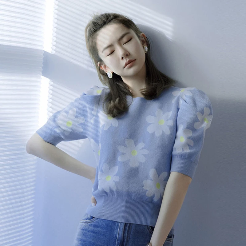 

Daisy Jacquard Pullover Crewneck Knitted Jacket Bubble Sleeve Ladies Wear ins Sweater in Spring and Summer