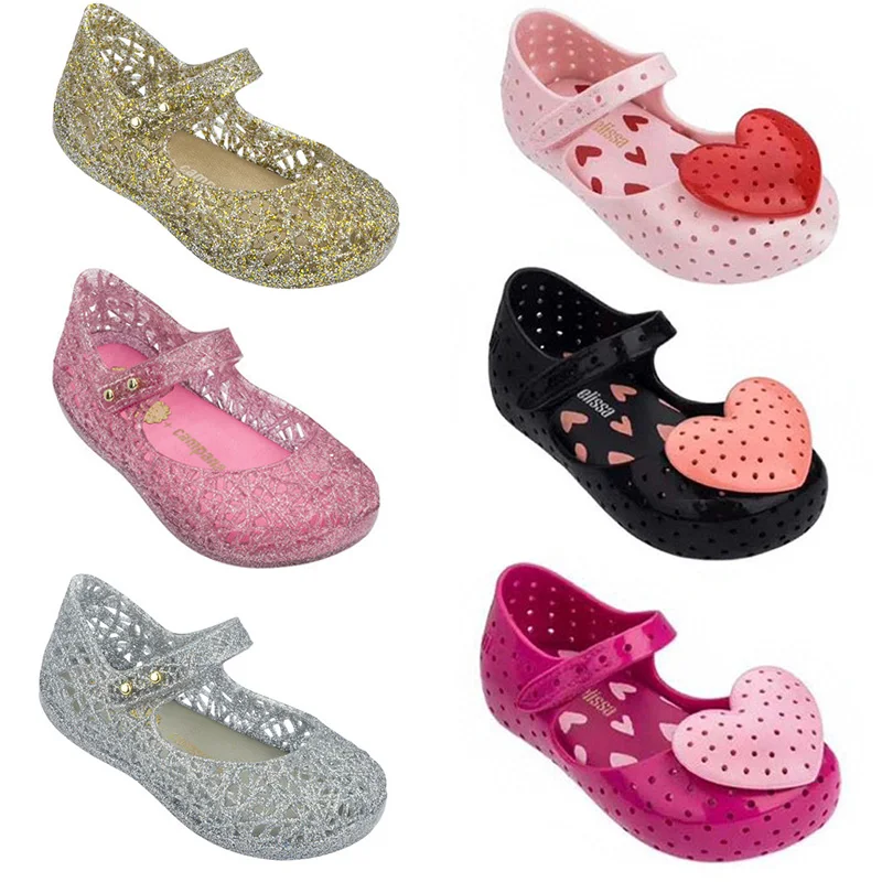 ميليسا صغير جميل القلب جذاء مرن للفتيات الصنادل 2022 جديد حذاء طفل لينة أسفل ميليسا الصنادل للأطفال عدم الانزلاق الأميرة