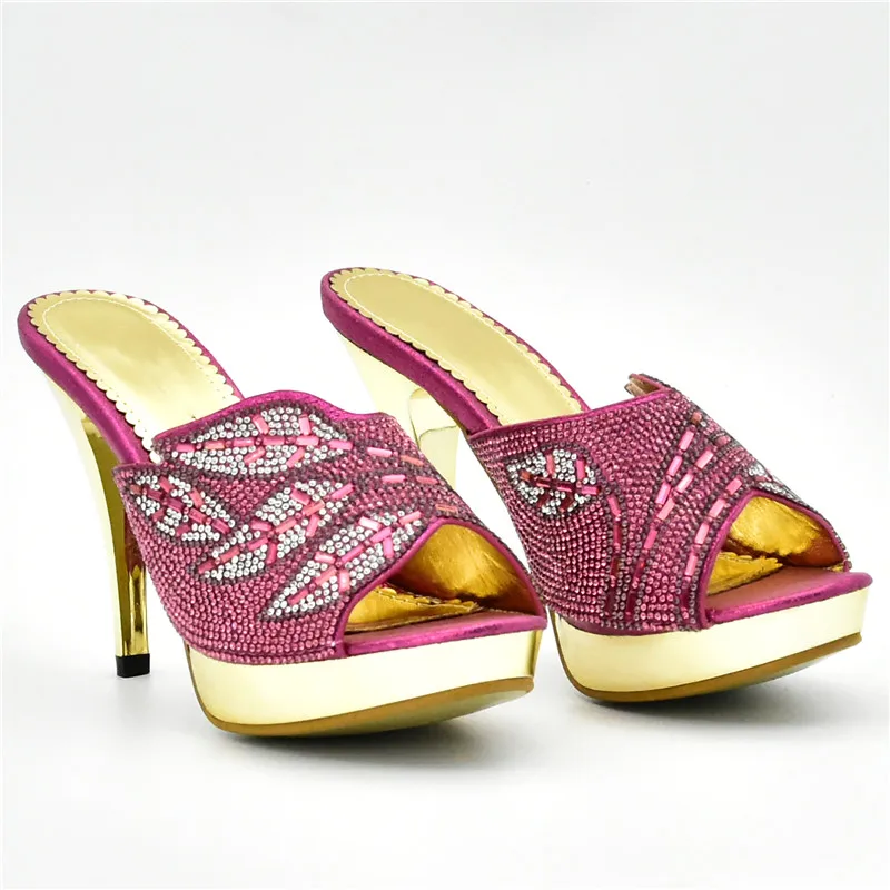Вечерние Итальянские женские туфли и сумочка в комплекте, украшенные стразами; Женская обувь в африканском стиле