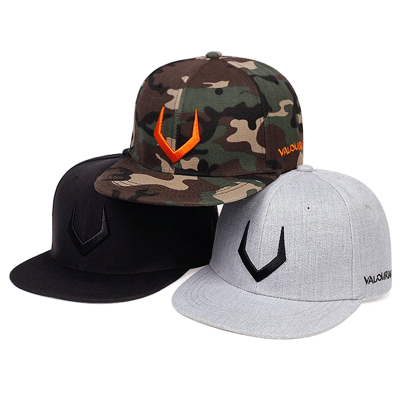 

2020 new 3D horn horn embroidery baseball cap fashion cotton hip-hop snapback caps men's sports turning hats casual hat
