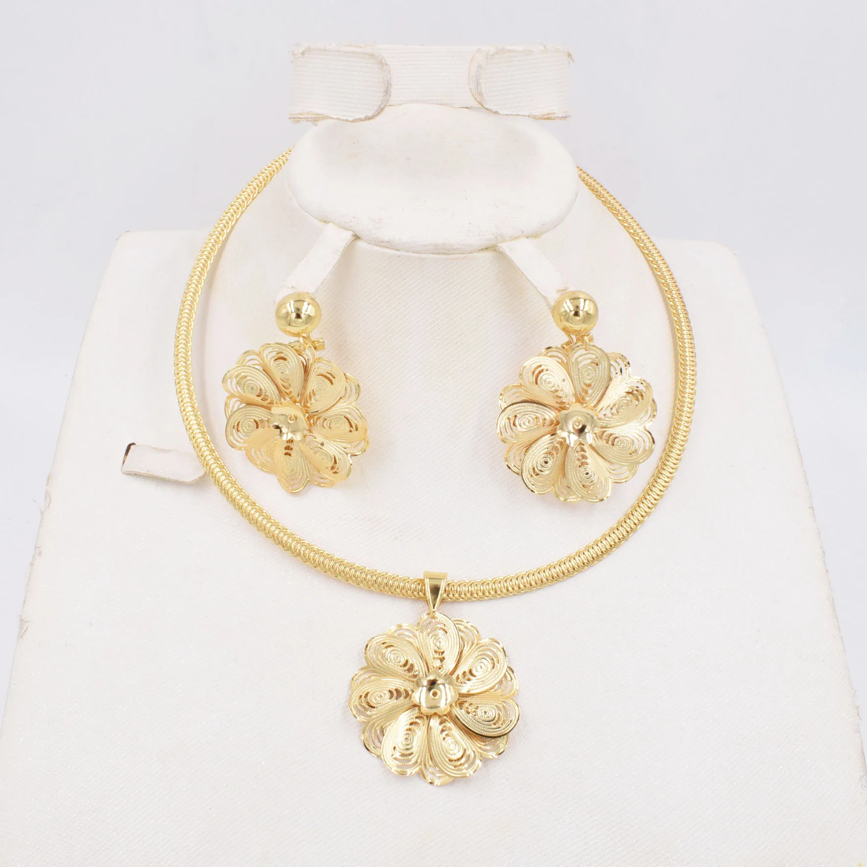 Новый дизайн Высокое качество большое Преувеличение набор 3 цвета золотой цвет