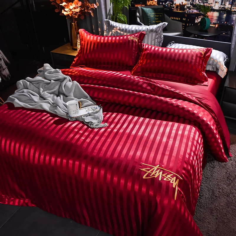 Постельное белье из сатина в полоску красное пододеяльник наволочка простыня