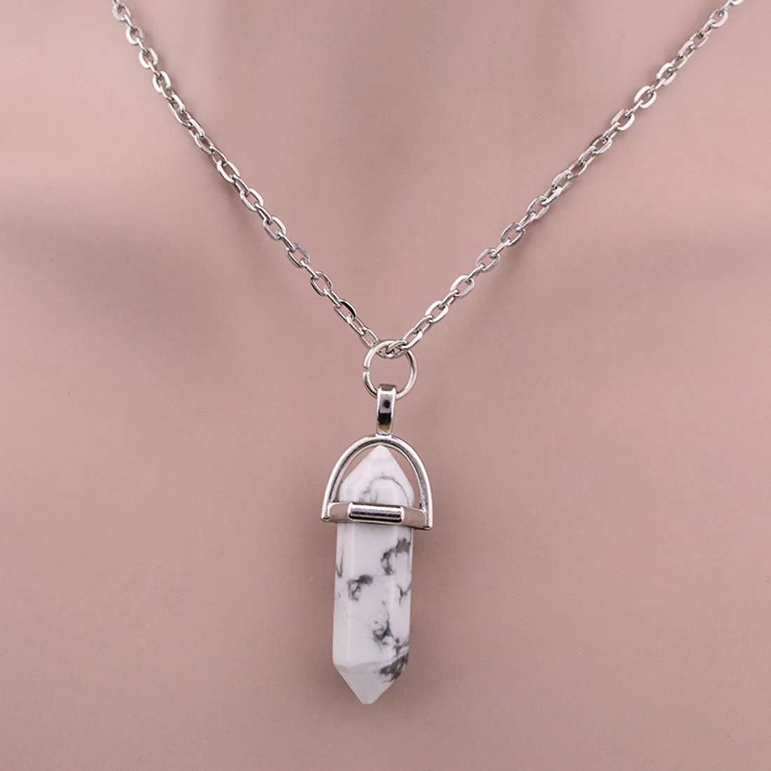 

Fashion All-match Pendant Necklace Gift For Girls Hexagon Pendant Solid Color Simple Natural Quartz Crystal Stone Point Pendant