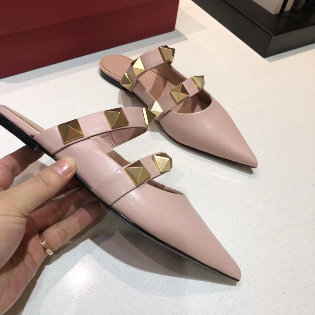 

Fashion Rivet Slippers Luxery Flat Sandals for Women 2021 Sandals Sexy Pointed Single Shoes Female Temperament Summer Sandals