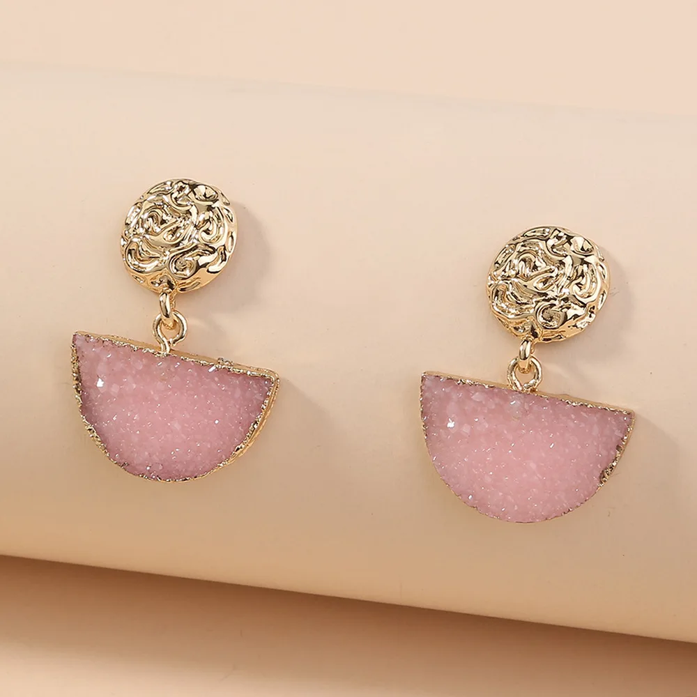 

Fashion new simple pink fan-shaped pendant covering earlobe folds earrings semicircle simple wild earrings