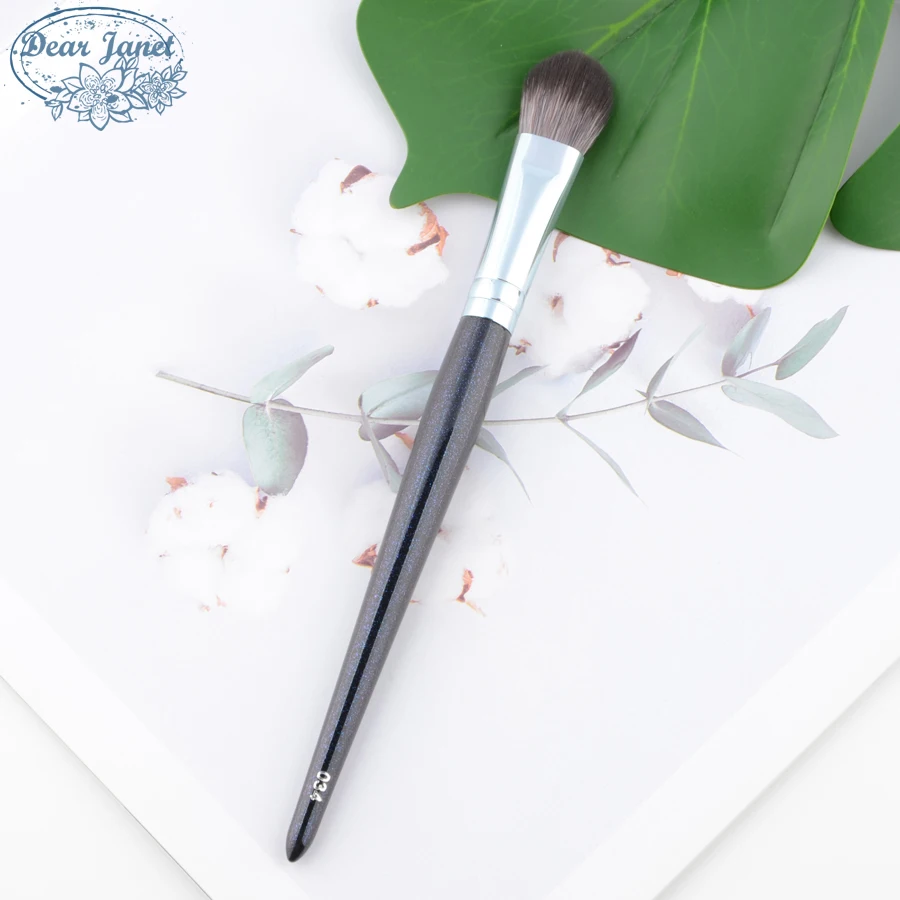 1 piece 034 Precision Highlighter Makeup Brushes Eyeshadow Blending Synthetic hair Wood handle Professional Make up tools