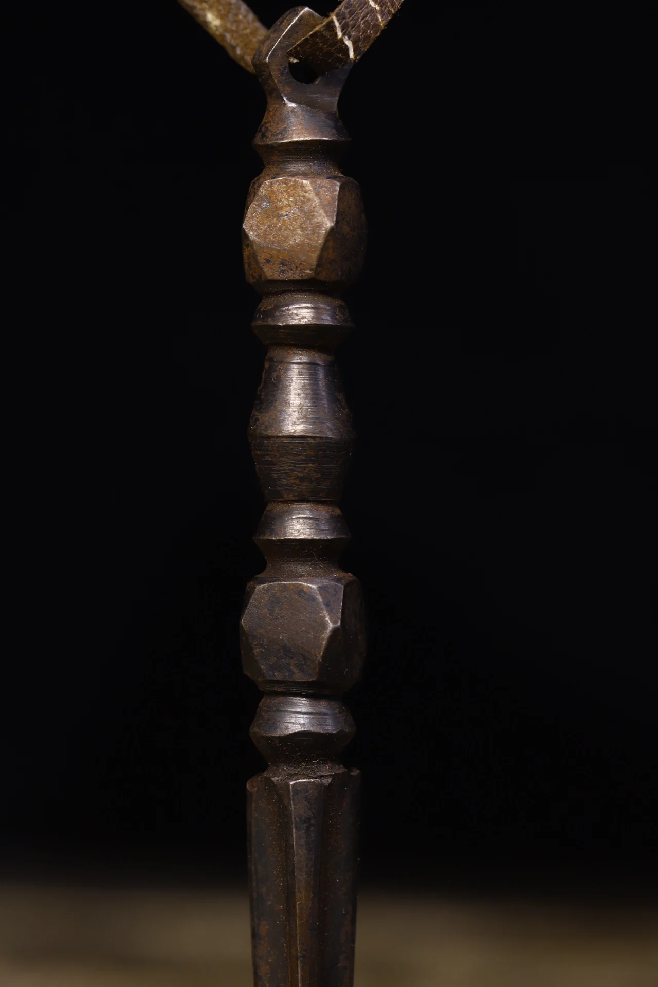 Коллекция тибетских храмов 4 дюйма старые дождевики ваджра мурба амулет Дхарма