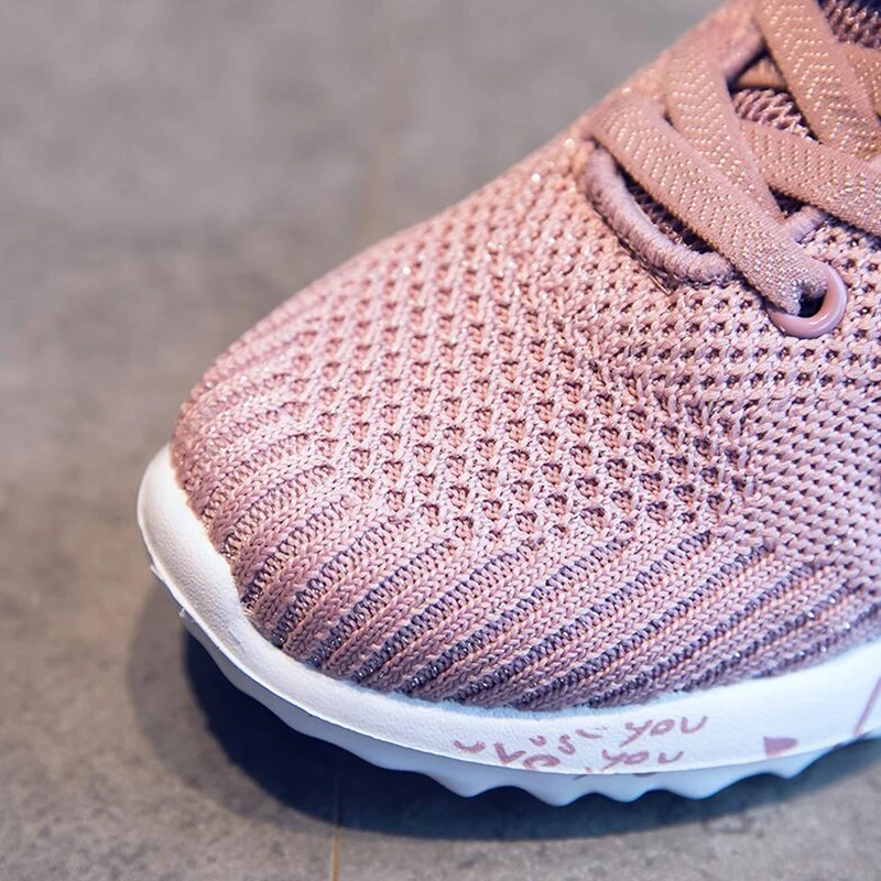 Спортивная повседневная обувь для девочек в сеточку с надписью love милая