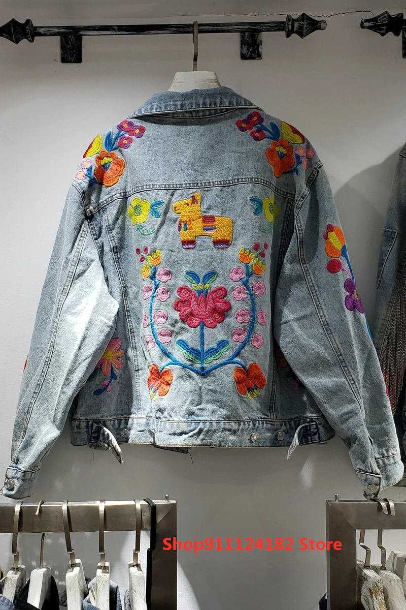 

European Goods 2021 Spring and Autumn New Heavy Industry Embroidery Flowers Short Ethnic Retro Jacket Denim Jacket Female Trend