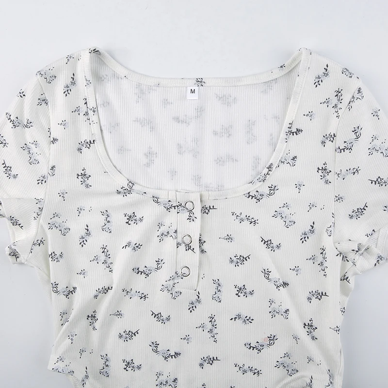 

IAMSURE Sexy Slim Floral T Shirt Women Casual O-Neck Crop Tops Prairie Chic Short Sleeve Tees 2021 Fashion Streetwear Vintage