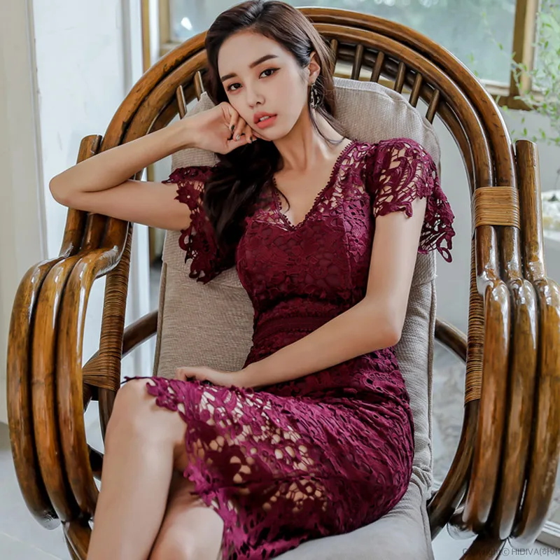 

2021 spring dress long sleeve wine red lace slim V-neck buttock women's skirt