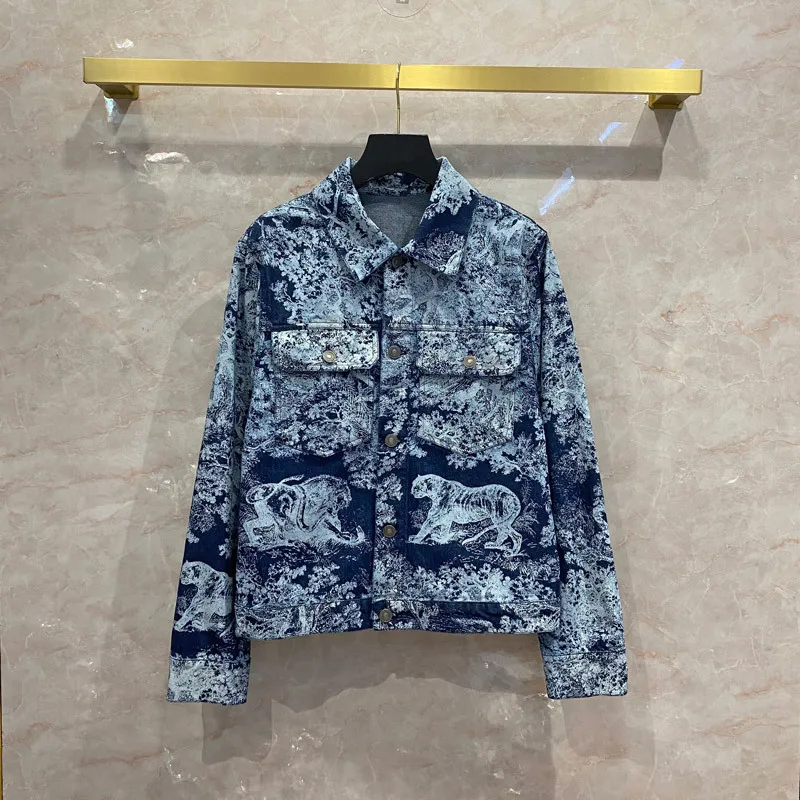 

New long sleeved cowboy jacket women s Animal positioning printing jacket