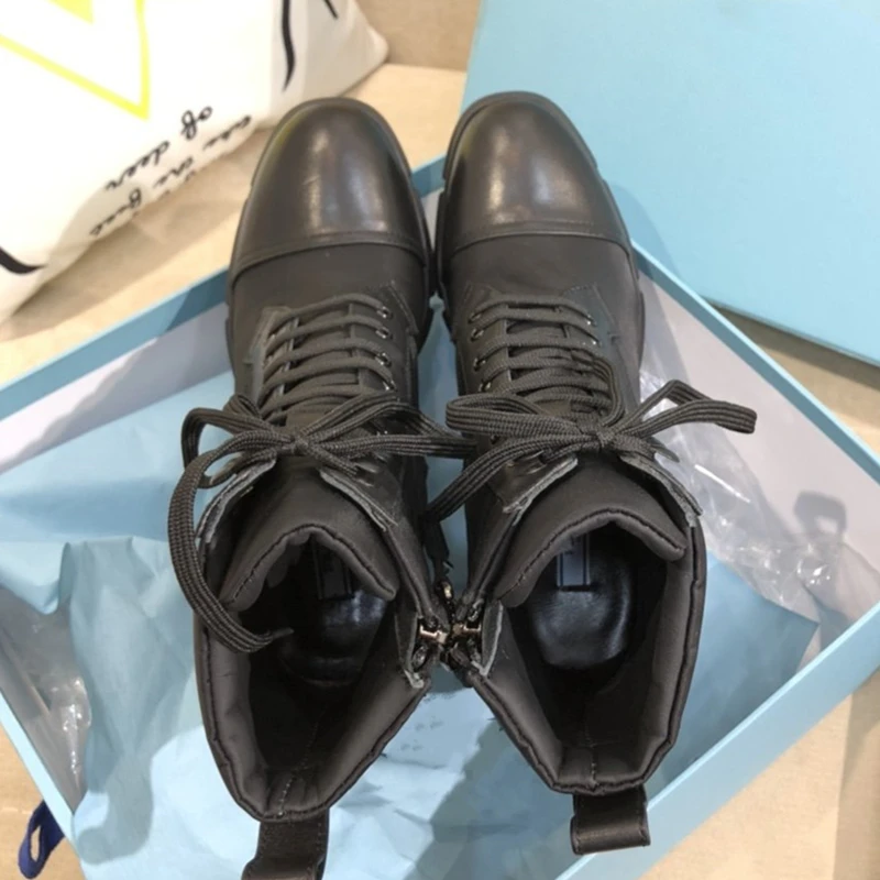 

Women Boots Genuine Leather Chunky Heel New Comfortable High Boots Pure Color Round Toe Lace Up Luxury Brand Combat Boots Women