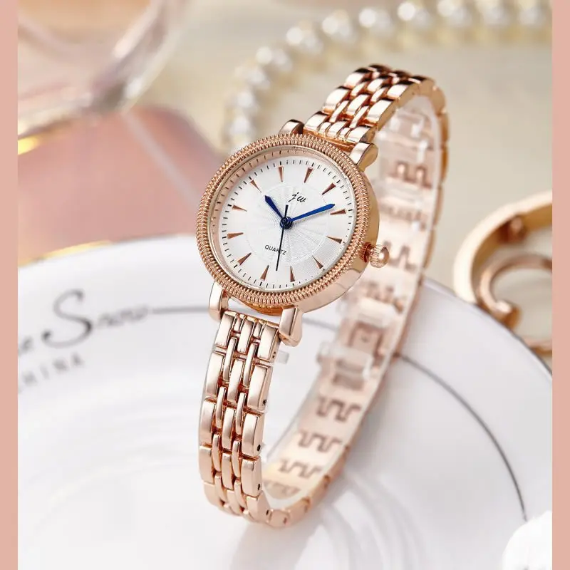 Часы наручные женские кварцевые с маленьким циферблатом модные повседневные