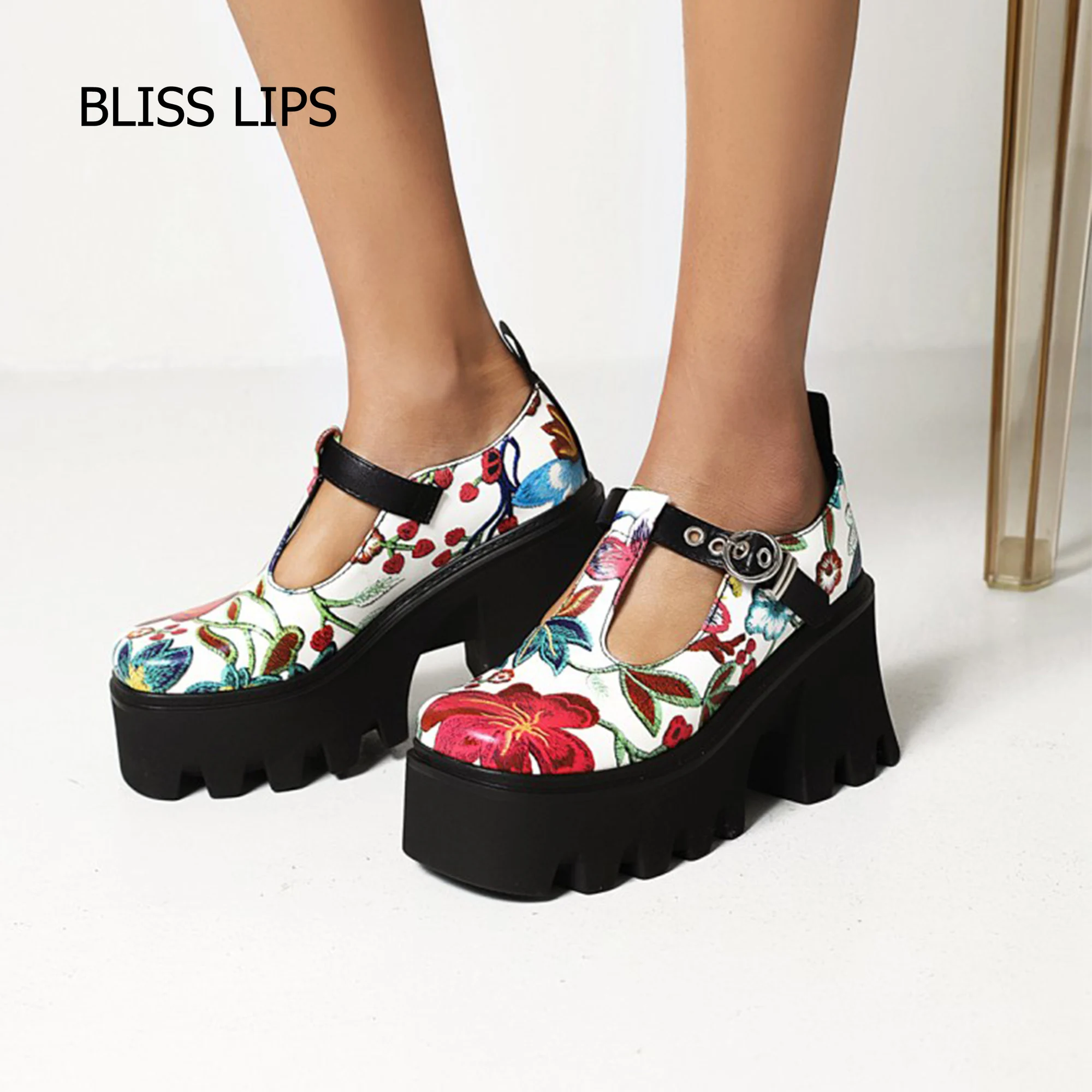 

2021 T Strap Buckle Platform Women Shoes Round Toe Microfiber Female Pumps Spring Autumn Square Printing High Heels