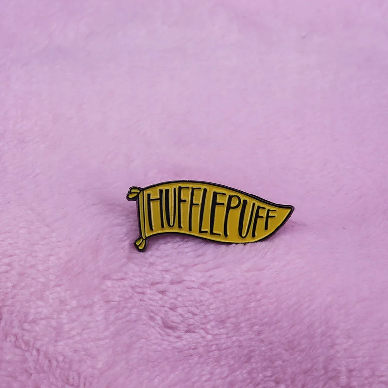 Пуффендуй булавка отличный подарок для кинофанатов|Броши| |