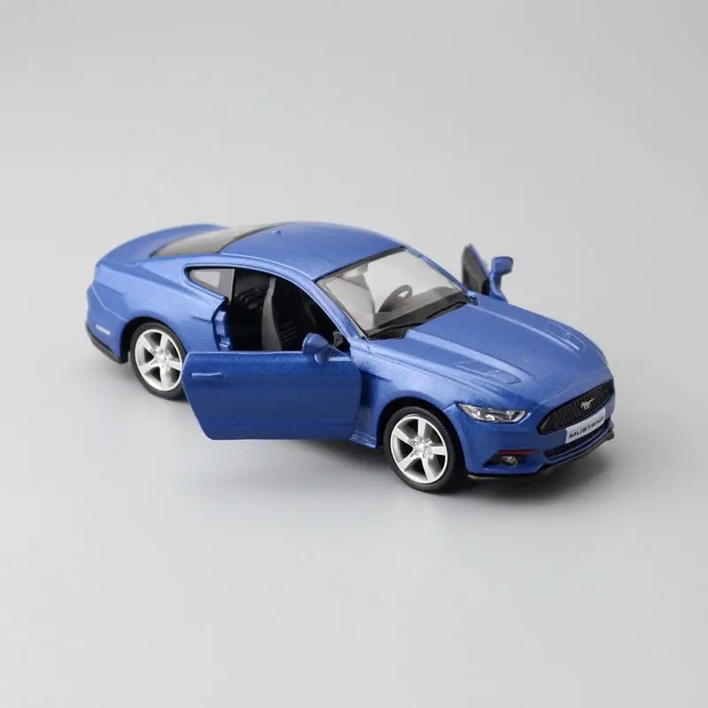 

Игрушечный автомобиль RMZ City, литая под давлением модель, масштаб 1:38, Модель Ford Mustang GT Super, с отводными дверями, обучающая коллекция, подарок дл...