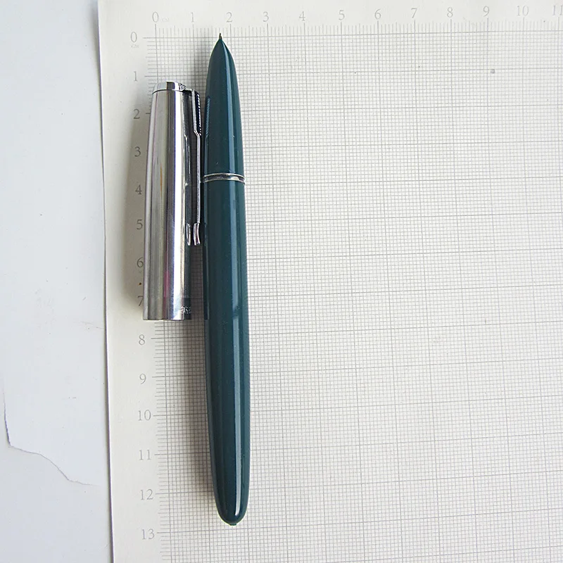 

Office and education gift classic HERO 616 Fountain Pen nib fine black red green Students write daily stationery