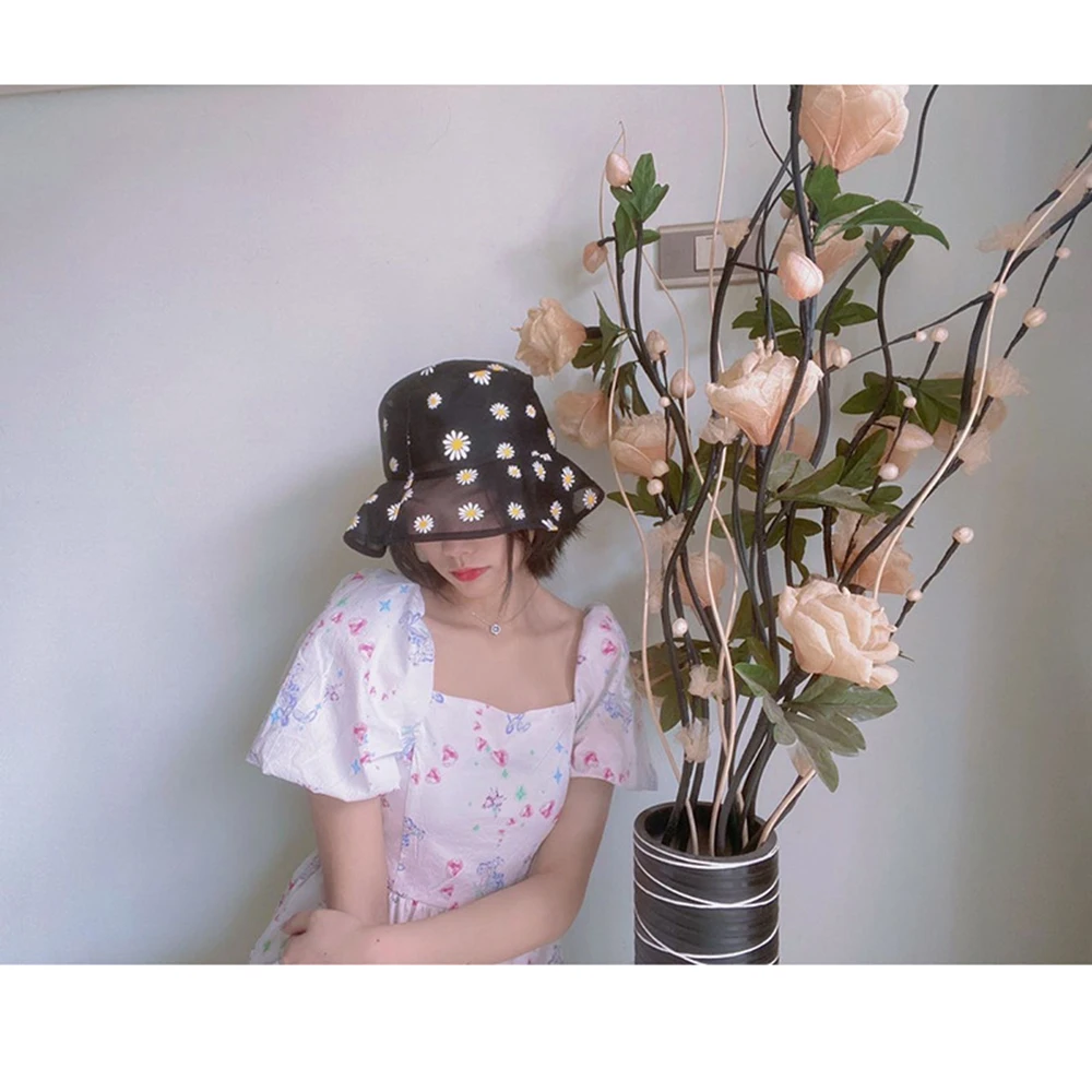 

2021 Fashion Daisy Sun Cap Daisies Embroidered Buckets Hat Transparent Panama Girls Lace Flower Beach Hats Wide Brim Cap Summer
