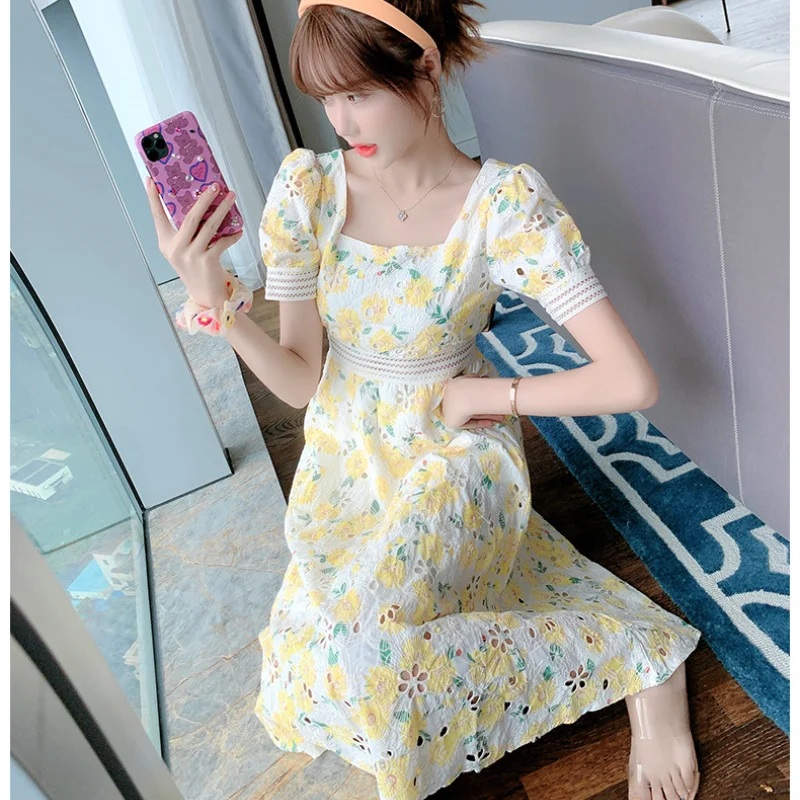 

Retro Square Collar Dress Floral Skirt French Style Crocheted Hollow Design Hipster Puff Sleeve Youthful Fashion 2021 Summer