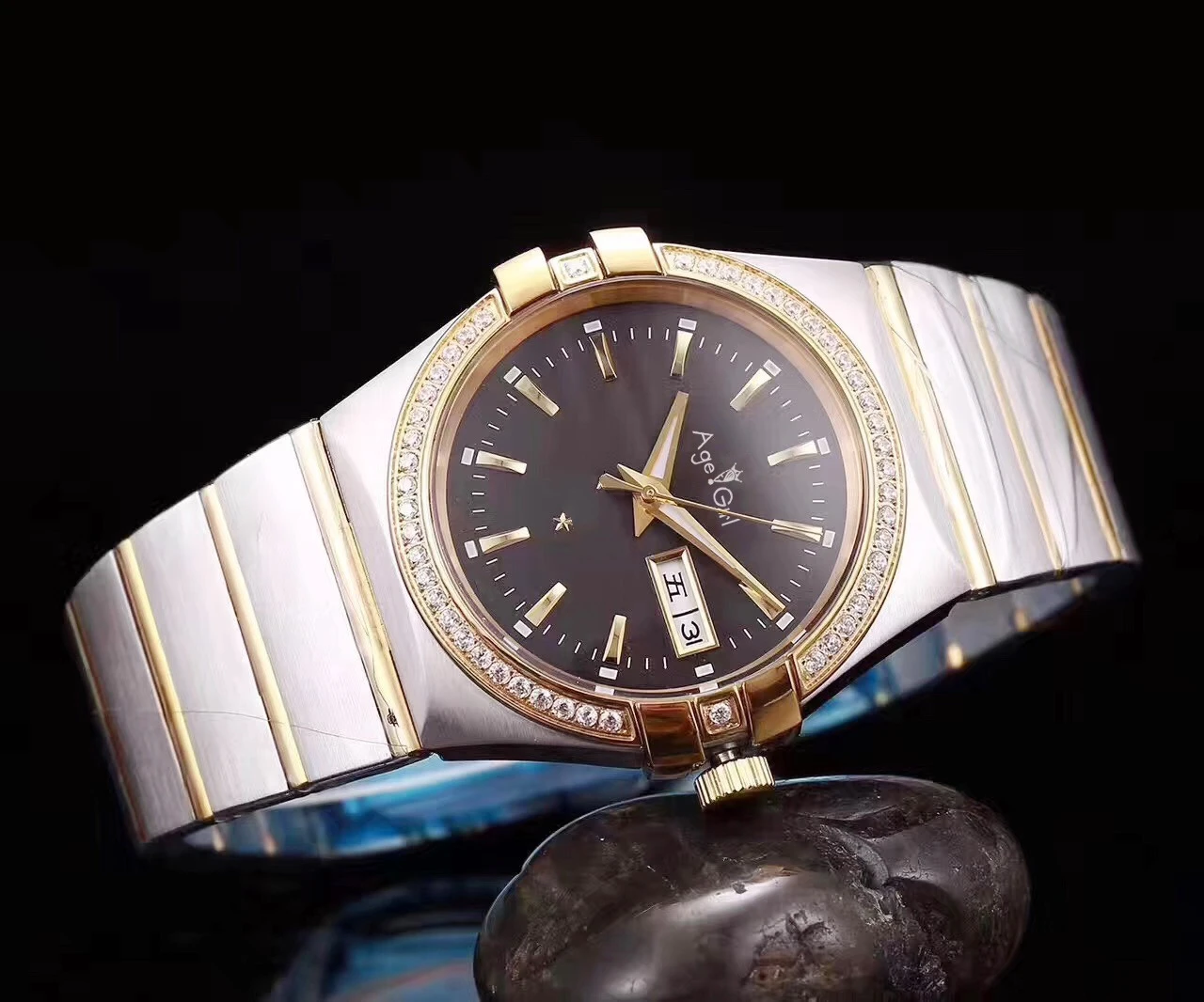 

Classic New Mens Daydate Rose Gold Silver Black White Diamonds Watch Automatic Mechanical Stainless Steel Sapphire Watches