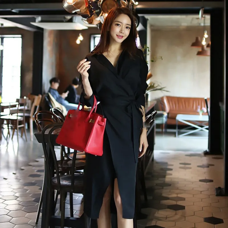 Платье карандаш с длинным рукавом и треугольным вырезом повседневное офисное