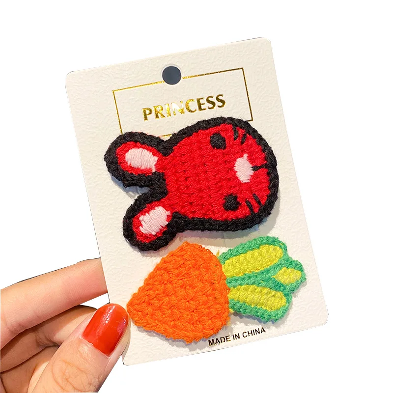 

2Pcs/Set New Hot Korea Winter Plush Hairpins Girls Barrettes Fashion Kids Soft Hair Accessories Women Girl Side Clip