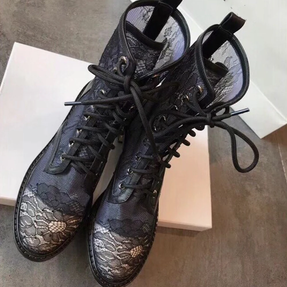 Женские ботинки осенние на шнуровке Новая модная женская обувь ботильоны с