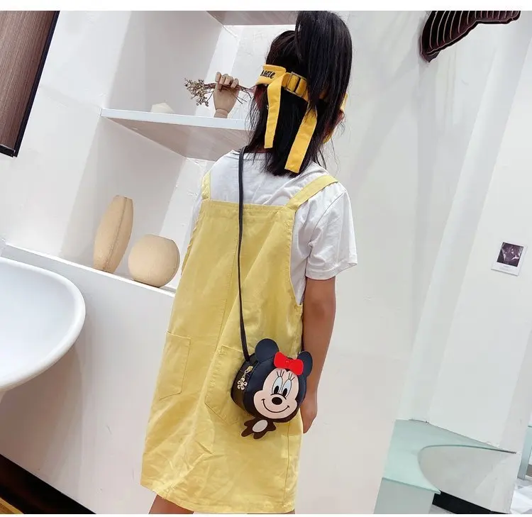 

2021 New Disney Cartoon Minnie Cute Little Girl Coin Purse Fashion Casual Multifunctional Children's One-shoulder Messenger Bag