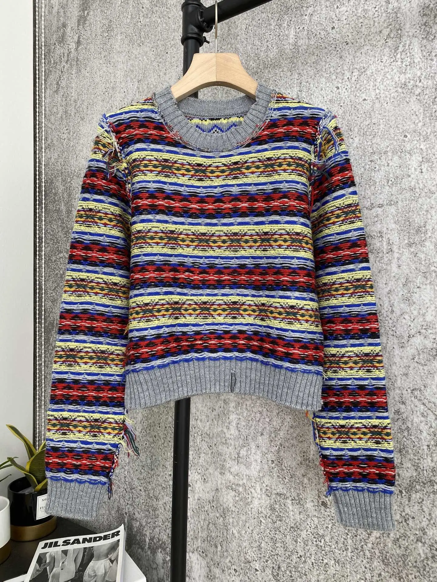 

2023 new fashion ladies long sleeve sexy casual color contrast knit top 1028
