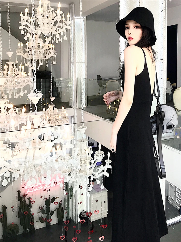 Женское длинное платье с V-образным вырезом черное в стиле панк и готика Клубная