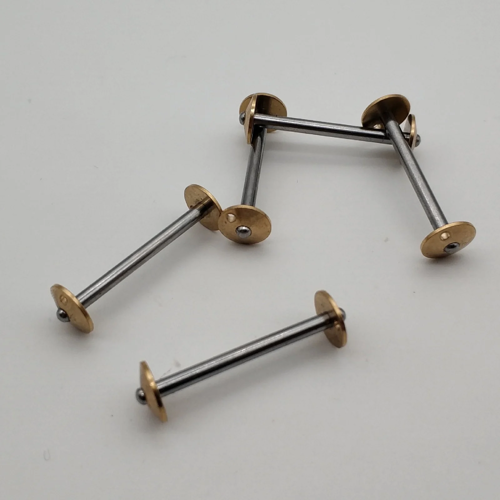 

83505 Metal Shuttle Bobbin Case 5pcs 8228 Bobbins for Singer 27 28 127 128