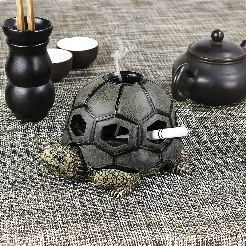 

2021 New Men Tortoise Snail Shape Ashtray Creative Desktop Ash Holder Accessories Table Decoration with Lid for Home KTV Buffet