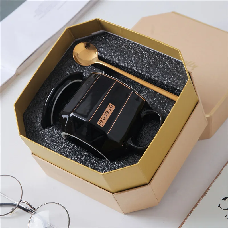 

Creative Fashion Coffee Mugs Ceramic Cute Couple Cup Coffee Milk Cup Christmas Gift