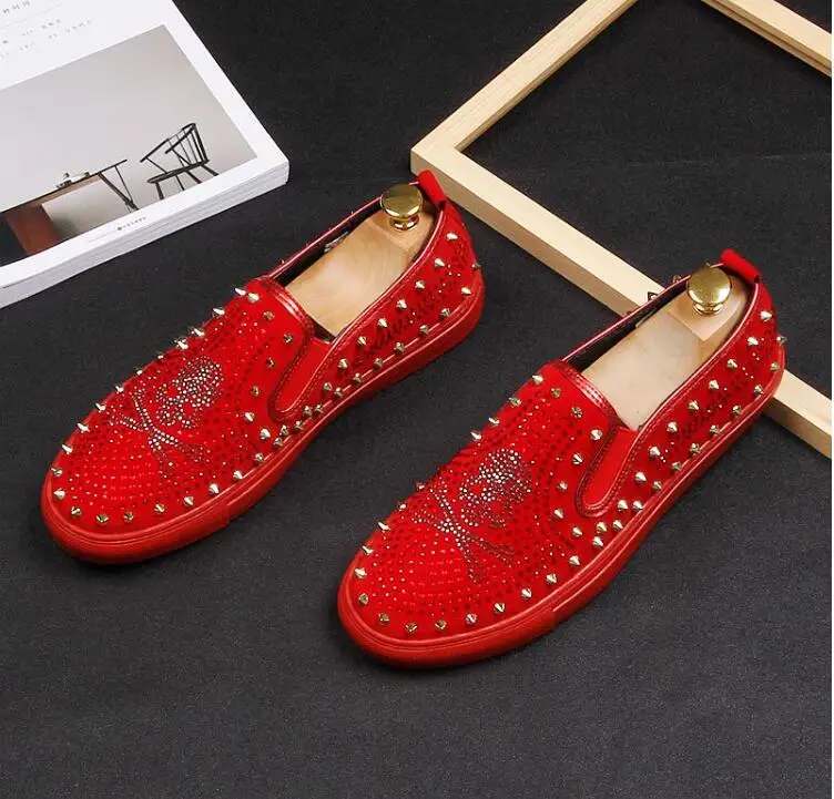 

NEW luxury Genuine Leather Men Slippers Superstar Casual Low Top Rivets Men Loafers Round Toe Flat Wedding dress Shoes size38-44