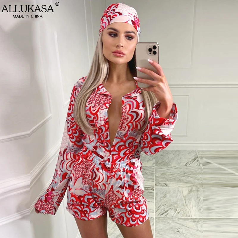 

Allukasa женские сексуальные блузки с длинным рукавом летние рубашки с принтом женские мини шорты комплект Y2K повседневные комплекты из трех пр...