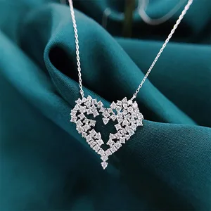 Huitan Hot Sale Heart Necklace Full Crystal Cubic Zirconia Temperament Sweet Girls Accessories 2021 