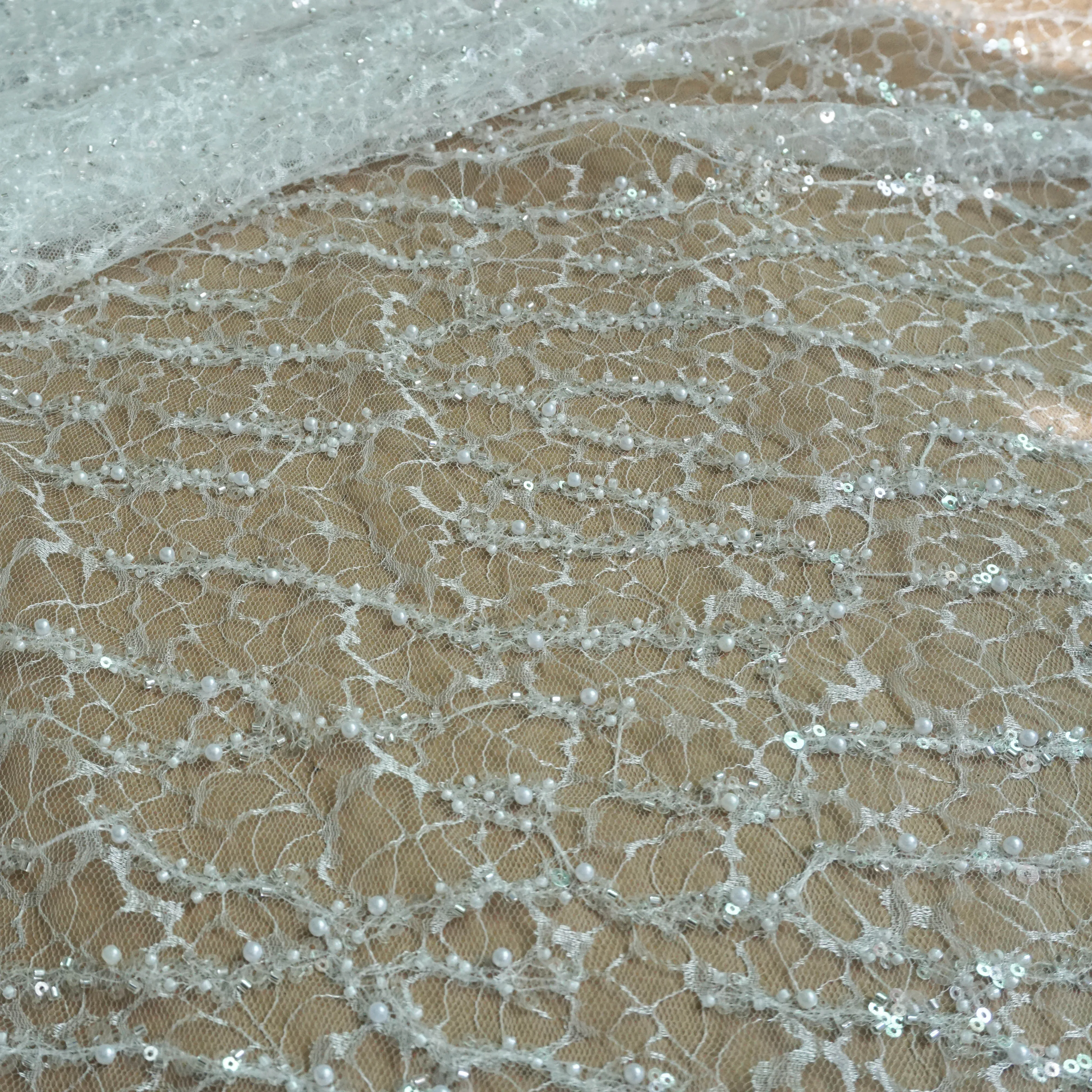 

Белое кружевное платье с бисером, кружевная ткань с бисером для свадебных нарядов, индивидуальное кружевное платье 2021, 1 ярд