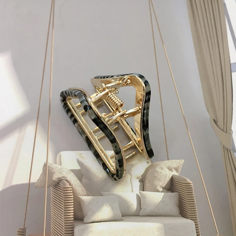 Корейские акриловые женские заколки крабы для волос треугольные ацетатные