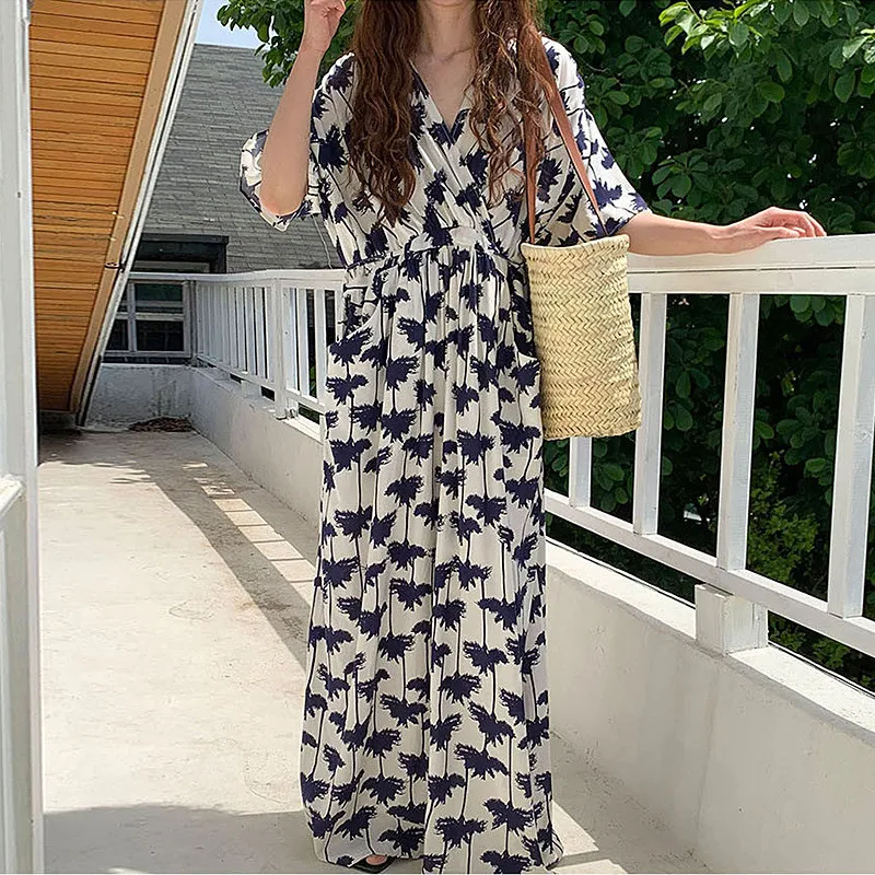 

Женское платье с V-образным вырезом, коротким рукавом и карманами