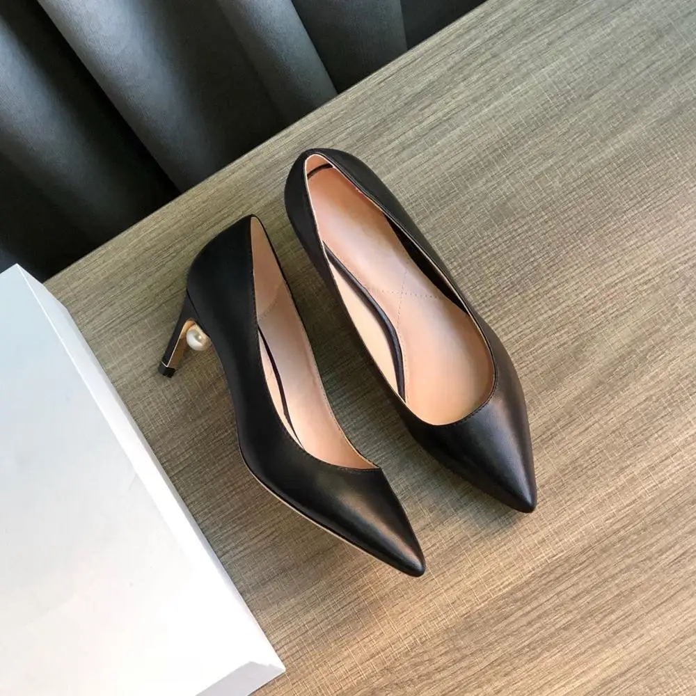 Популярные туфли женские классические лодочки с жемчужинами из натуральной кожи