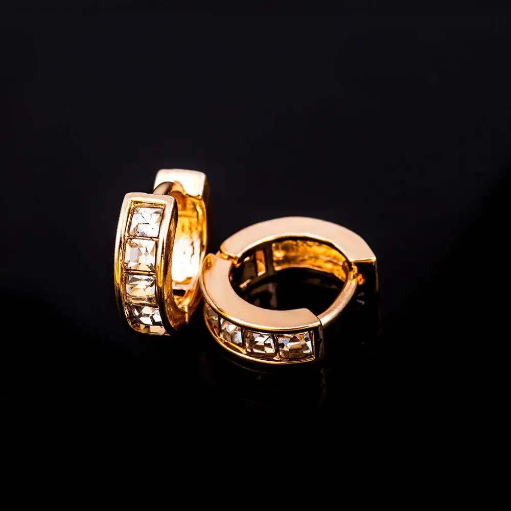 Винтажные женские круглые серьги с фианитом белым камнем и кристаллами