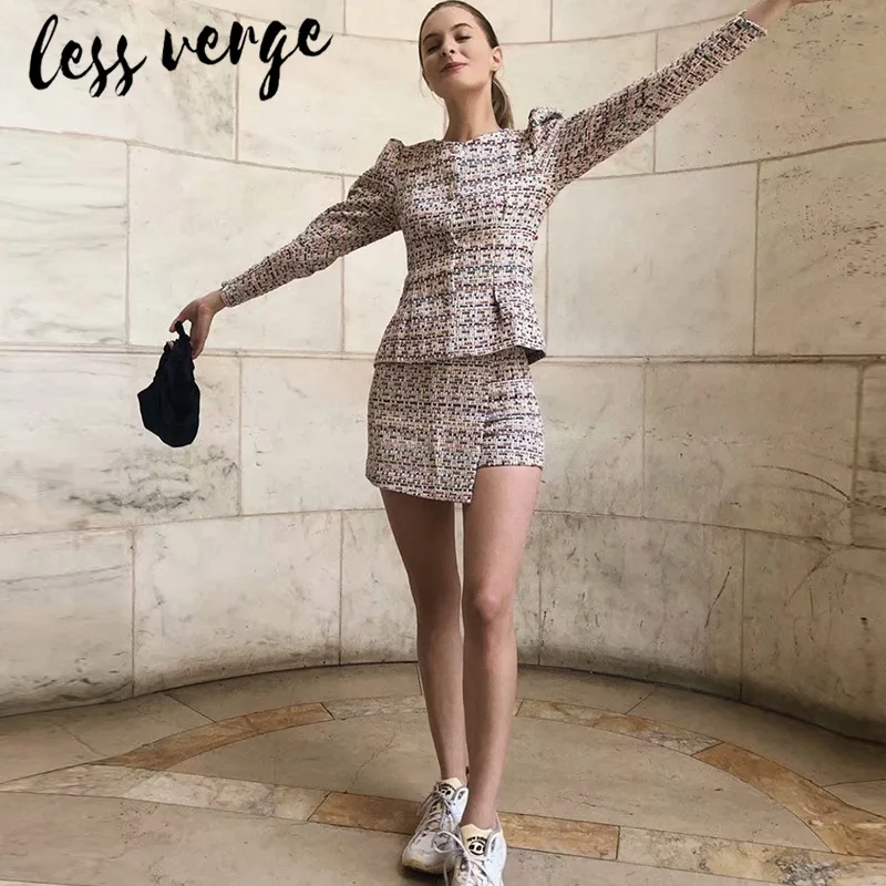 Женское твидовое платье Lessverge осенне-зимнее облегающее короткое в клетку