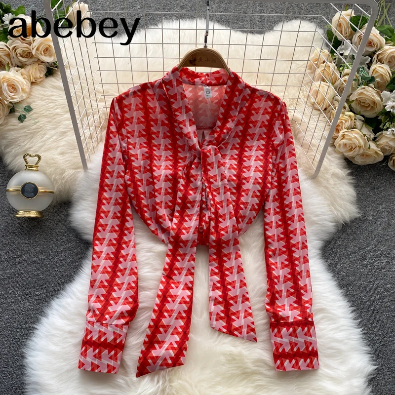 

Женская дизайнерская блузка с принтом, элегантные топы с длинным рукавом и воротником-шарфом во французском стиле, повседневные свободные ...