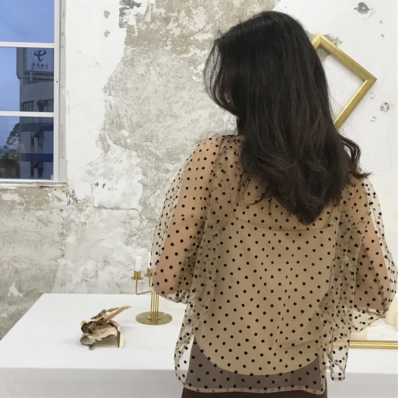 

omen's Shirt New Korean early autumn Retro Black Sugar pearl milk tea flocking wave dot bubble sleeve mesh top women's shirt