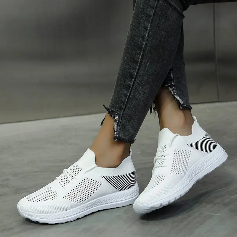

New Autumn Sneakers Women Casual Breathable Sport Shoes Lace Up Loafers Ladies White Sneakers Outdoor Walking Running Shoes