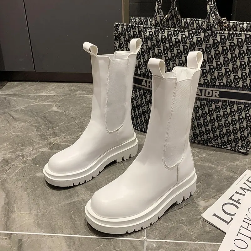 

Женские ботинки на платформе, короткие дымонепроницаемые сапоги Челси, в британском стиле, модная обувь на осень-зиму