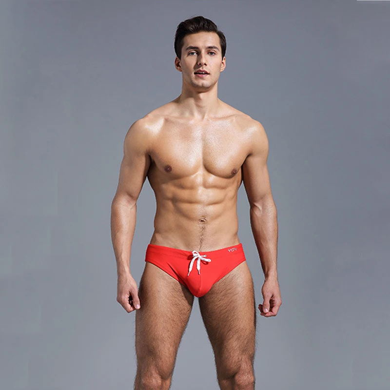 Однотонные черные белые синие красные желтые купальники мужские купальные