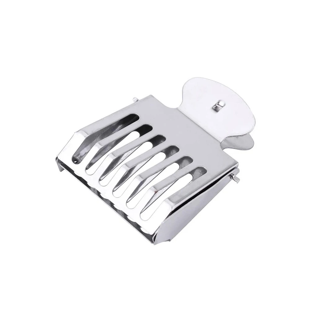 

2PCS Bee Queen Catcher Stainless Steel Clip Cage Durable Isolation Room Insectary Box Bee Tool Beekeeping Beekeeper Equipment